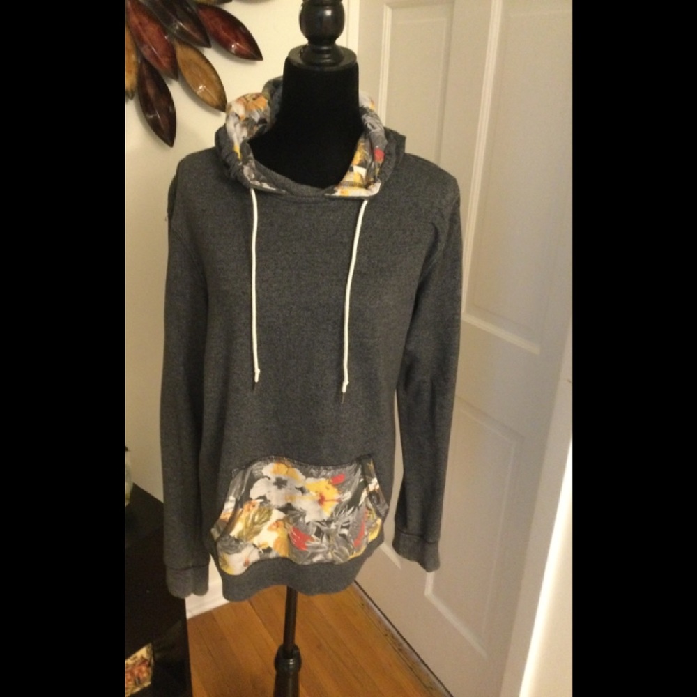 Hoodie size L